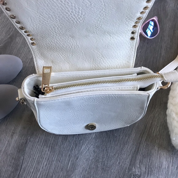 NWOT Charming Charlie Crossbody Bag White - Picture 4 of 8